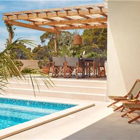 3 bedroom villa with pool and sea views Hvar island sleeps 6